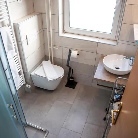 Brezov Gaj Bed & Breakfast 3*