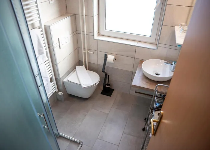 Brezov Gaj Bed & Breakfast 3*